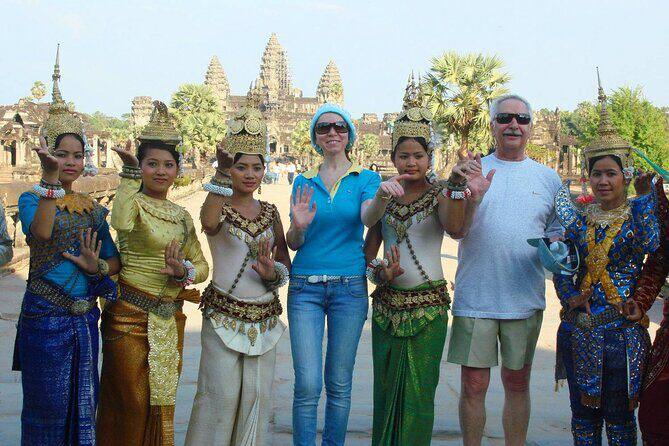 friendly cambodia people.jpg